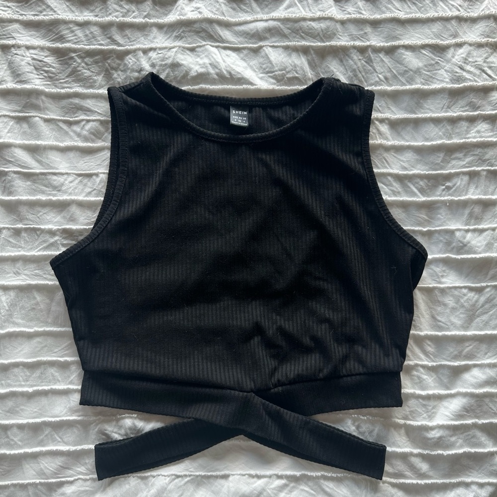 Black Crossover Tank